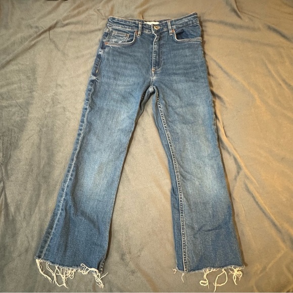 Zara Denim Blue Jeans
#1202 - Picture 1 of 8